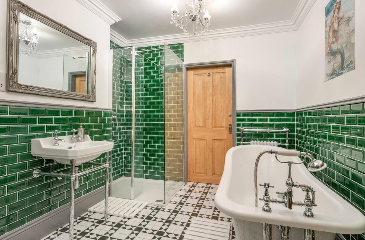 See Glympse Whitby Ngoại thất bức ảnh